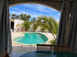 Villa &Eacute;tang sal&eacute; les bains avec piscine priv&eacute;e, vila v destinaci &Eacute;tang-Sal&eacute; les Bains
