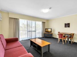 Quiet unit in leafy hotel, hotel v destinaci Brisbane