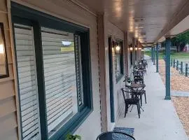 TeePee Room 3- Newly Renovated