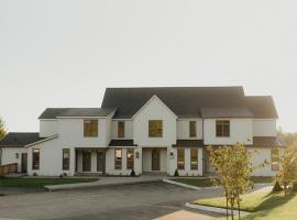 The Penrose Suites, Hotel in Saint Marys