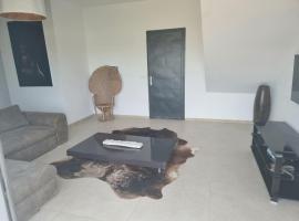 Queen Sheba, hotel di Mbour