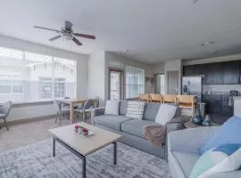 Landing at The Grayson - 2 Bedrooms in Cypressdale