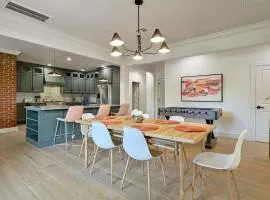 Luxury and comfort for family or large group - close to OUHSC Downtown