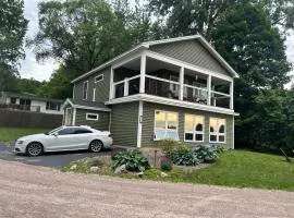 Roberts Lake House Room #3