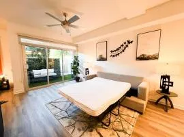 Luxury Open BD w Pool, Parking, & WD 133
