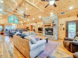 Cabin with Hot Tub and Wraparound Deck in Broken Bow!