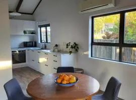 Pohutukawa Cottage