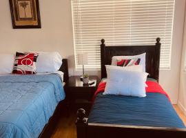 Private comfortable luxury property, hotel en Orlando