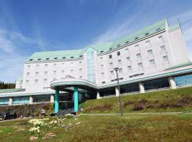 Biei Shirogane Onsen Hotel Park Hills, hotel com piscina em Biei