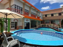 RedDoorz at JL Lodging House and Cafe Irosin, hotel con alberca en Irosin