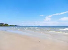 Sunshine Bay Resort by NG