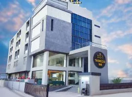 Kings Kraft Tremezzo Inn, Somnath