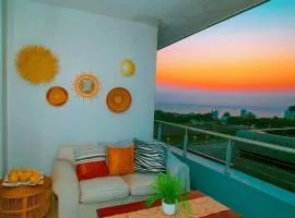 Gateway Oceans - 2 Adults & 4 Children ONLY - Families or 1 Couple only - No parties