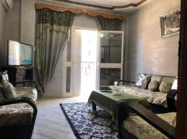 El Khazri guesthouse, hotel with parking in Tabarka