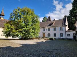Weiherhof Cottage, hotel v destinaci Radolfzell am Bodensee