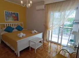 Aristi Apartment by the Music Hall