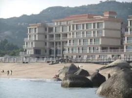 Titan Paradise Xiamen Hotel