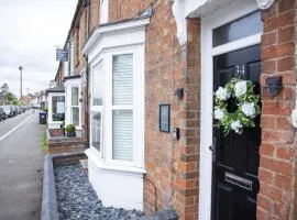 34 Evesham Road - Studio Apartment