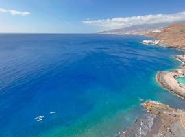 Beachfront Seaview Oasis - Private Terrace & Panoramic Ocean Views، فندق في Tabaiba