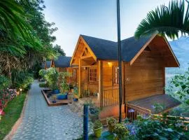 Eterno Camellia & Elettaria Resort with Pool