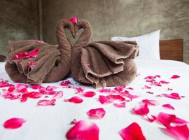 Huan Aumpron Resort, hotel a Phrae