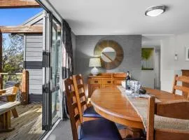 *** LAKE VILLA 460 ***