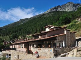 Hotel Rural y Restaurante, Rinconcito de Gredos、Cuevas del Valleのロマンチックホテル