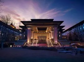 Langfang Ovation Hotel