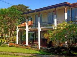 La Oma, hotel em Lembang