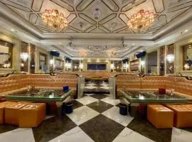 Fenggang Gladden Hotel