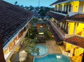 Arondari Hotel