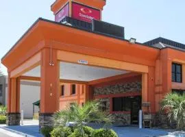 Econo Lodge Inn & Suites Macon North