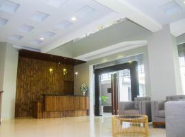 HOTEL GRAND KUTILANG SYARIAH, hotel in Lampung