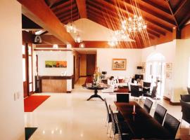 Country Chateau Hotel, hotel v destinaci Kaybagal