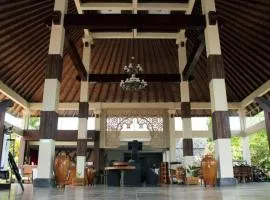 d'Emmerick Salib Putih Hotel Salatiga