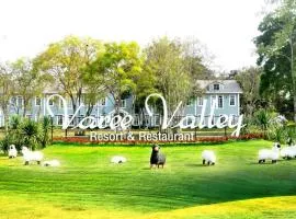 Varee Valley Resort and Restaurant