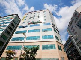 Gram Hotel, ξενοδοχείο σε Changhyŏn