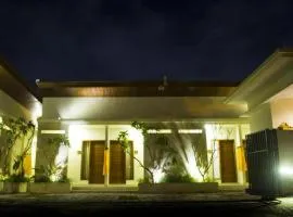 De Lemon Gatsu Hotel