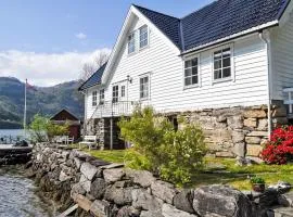 Holiday Home Ørviksnes by Interhome