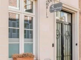 Townhouse room heerenhuys