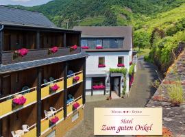 Moselstern Hotel Zum guten Onkel, khách sạn ở Bruttig-Fankel