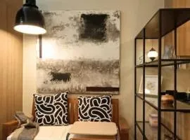 Modern Rustic 1-Bed Condo in MoA Complex