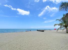 Hermoso Apartamento Frente al Mar 3 Habitaciones TR12, khách sạn ở Coveñitas