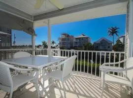 Great Beach Getaway, Beach & Pool, Sleeps 4