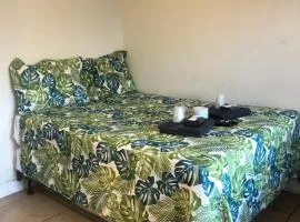Crown Inn & Suites