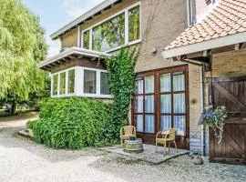 Apartment Appartement Planeet by Interhome