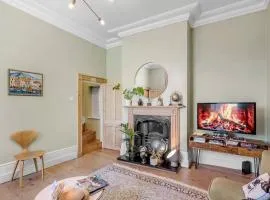 Comfortable Home Near Norwich Castle W Workspace