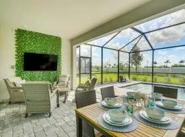 Luxe Venice Gem with Outdoor Pool and Hot Tub