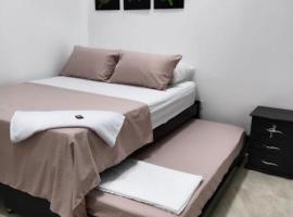 Apartamento Capri 2, hotel v destinaci Puerto Triunfo