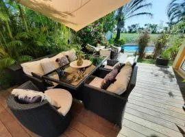 Jolie maisonnette, piscine, jacuzzi